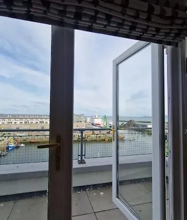 Location Location Location! Apartment