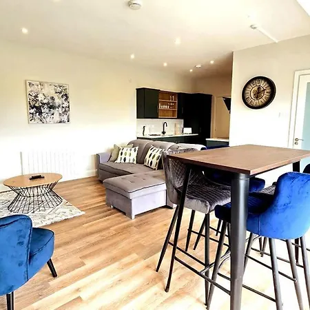 Location Location Location! Apartment Galway