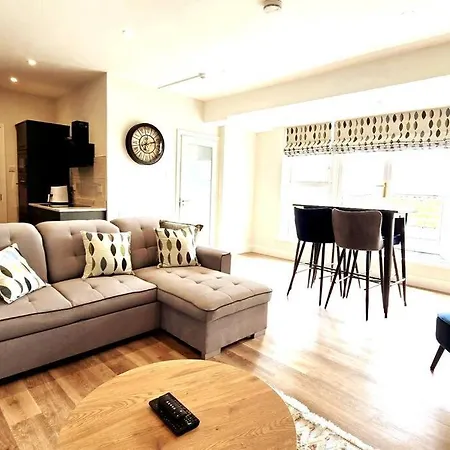 Апартаменты Location Location Location! Голуэй