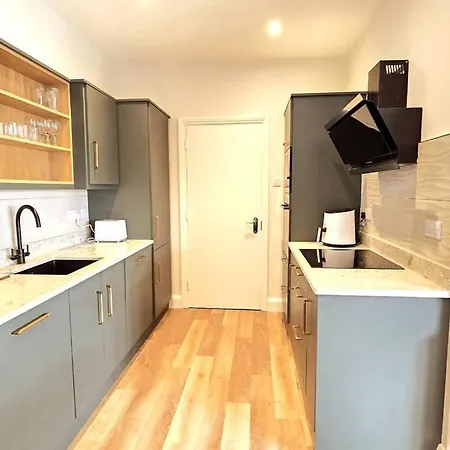 Location Location Location! Γκάλγουεϊ